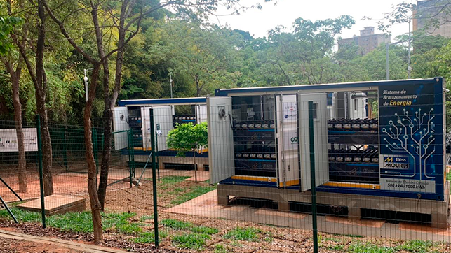 Imagem de um espaço com estações de rede de distribuição
